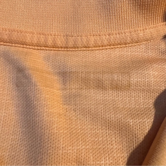 Greg Norman Short Sleeve Golf Polo Top Large in Peach - Picture 4 of 5